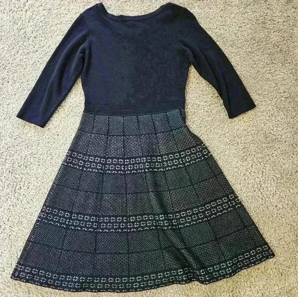 Roz & Ali Black A-Line Midi Party Dress w/ White Underlay, Size Small - Picture 6 of 7